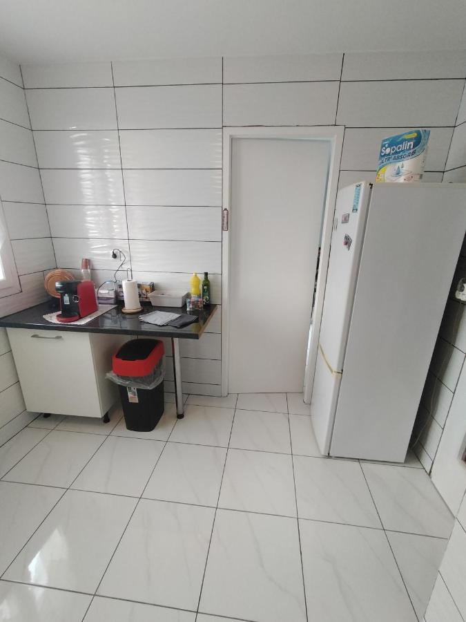 Jolie Appartement Proche Tramway Venissieux Exterior photo
